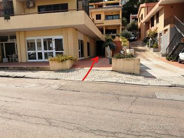 Magazzino piano strada