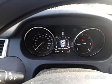 lend rover discovery sport
