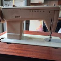 Gela macchina da cucire SINGER a pedale