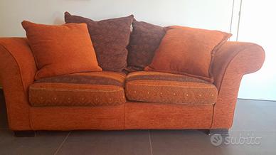 Divano  2 posti con letto in tessuto