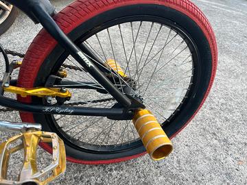 bicicletta BMX