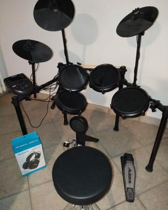 Batteria elettronica Alesis Nitro Mesh con sgabell
