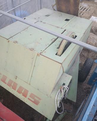 Imballatrice Claas Magnum montagna