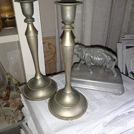 Candelabri e immagine di elefante