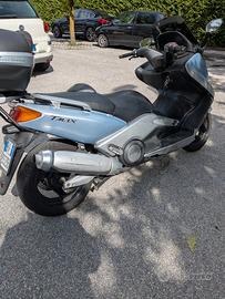 Yamaha T Max - 2003