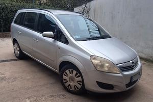 Opel Zafira 2008 grigia