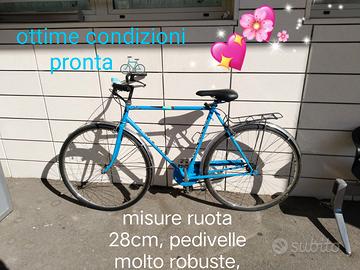 Bici Azzurra 28 pronta per lunghe pedalate