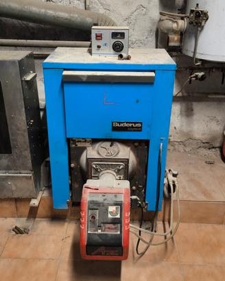 Caldaia a gasolio in buono stato