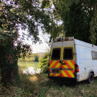 Furgone camper antisommossa inglese