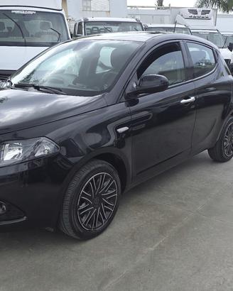 Lancia Ypsilon 1.0 FireFly 5 porte S&S Hybrid