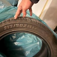 4 Pneumatici 215/50ZR17