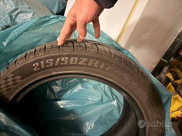 4 Pneumatici 215/50ZR17
