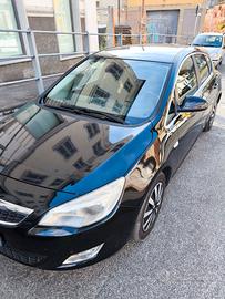 Opel Astra J Berlina 5 porte Cosmo