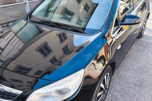 Opel Astra J Berlina 5 porte Cosmo