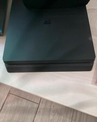Play Station 4 + 25 giochi
