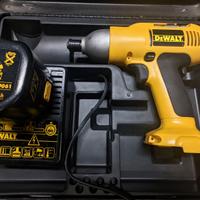 De Walt DW967K avvitatore universale a batteria