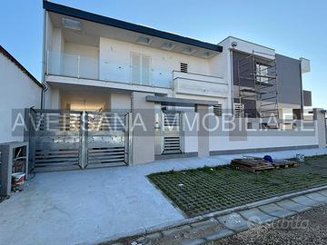 Villa stile moderno in costruzione