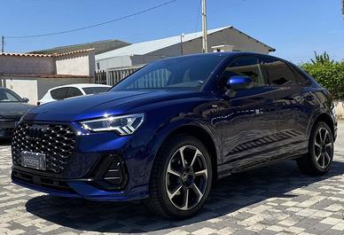Audi Q3 SPB S Line interno ed esterno 2.0 TDI...