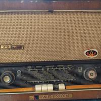 Radio valvolare Arixon con giradischi