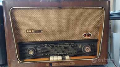 Radio valvolare Arixon con giradischi