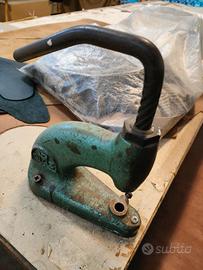 rivettatrice da tavolo