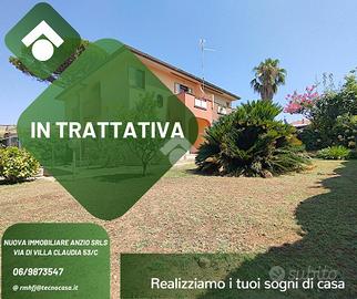 VILLA A SCHIERA A ANZIO