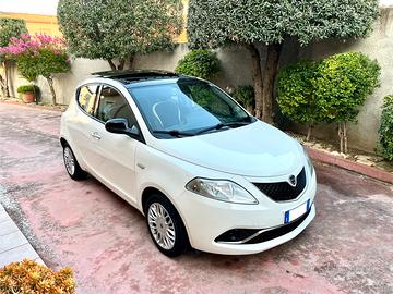 Lancia Ypsilon 1.2 Gold