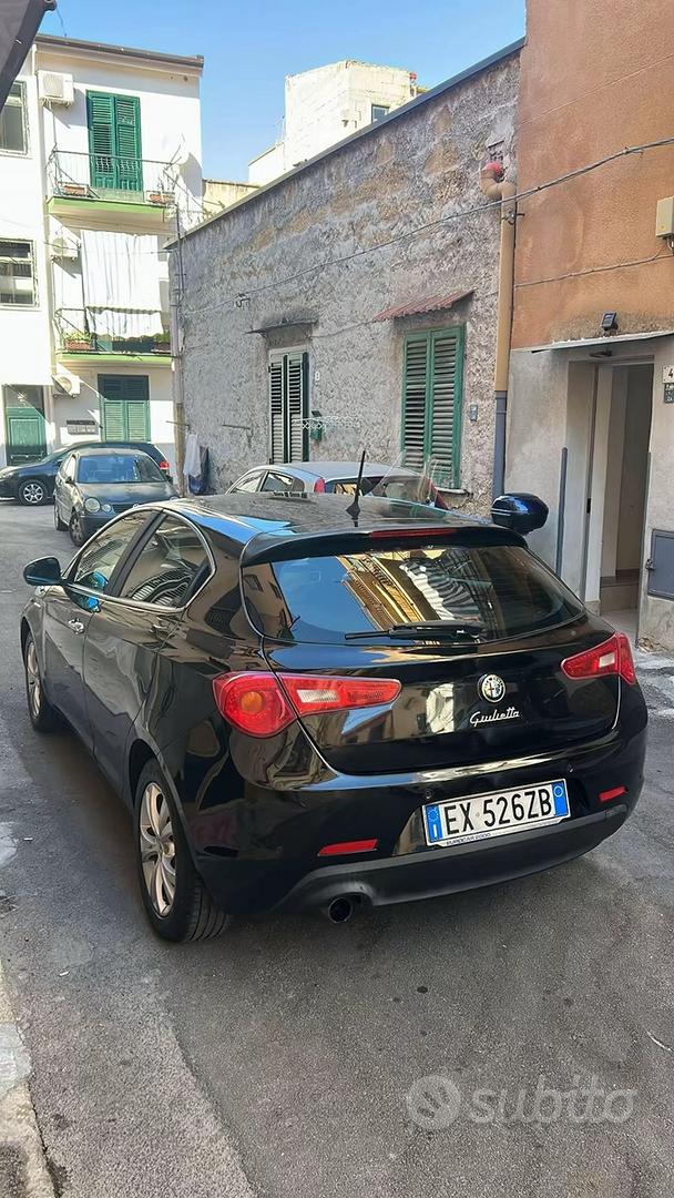 Alfa Romeo Giulietta 2014 photo 4