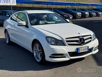 Mercedes-Benz C220 Coupè