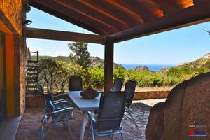Villetta con vista mare e giardino -Costa Paradiso
