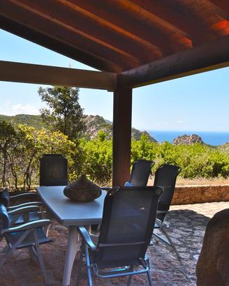 Villetta con vista mare e giardino -Costa Paradiso