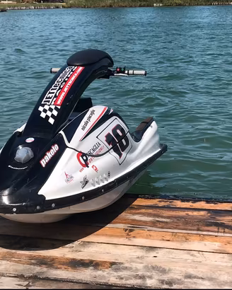 Moto d'acqua jet ski Kawasaki sxr 800