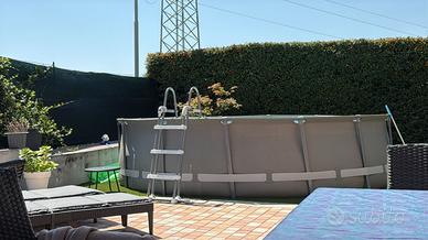 Piscina fuori terra intex