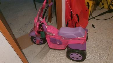 Mini moto elettrica barbie proncess quasi nuova