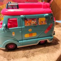 giochi per bambina ambulanza PinyPon 