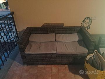 divanetti da esterno con tavolino 