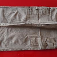 pantaloni con tasche