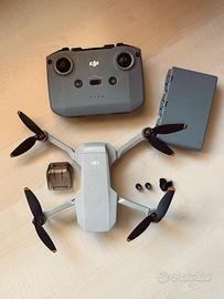 Dji mini 2 fly combo