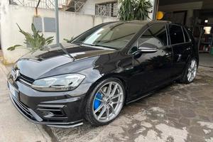 VOLKSWAGEN GOLF 7.5 R 