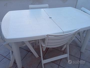 tavolo con 4 sedie da esterno 