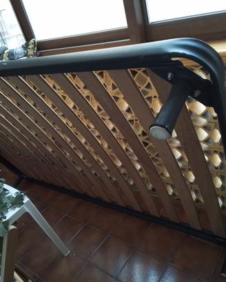 si regala la rete una piazza e mezza. Zona Carmine