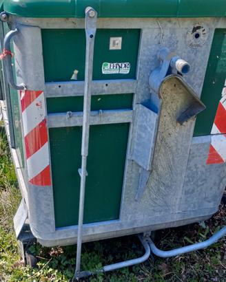 cassonetti per rifiuti  con ruote 