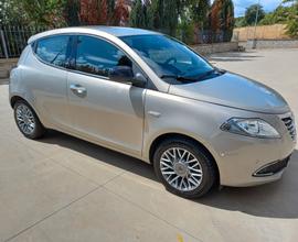 Lancia Ypsilon 1.2 69 CV SOLO 30000 KM !!!