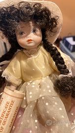 Bambola di ceramica in capodimonte