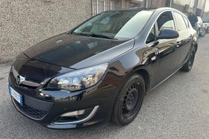 Opel Astra 1.4 100CV 5 porte Cosmo