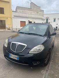 Lancia y