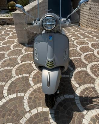 Vespa GTS 300 Super tech