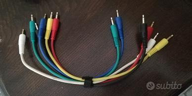 Cavi patch per synth analogici
