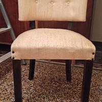sedia design imbottita, legno e stoffa