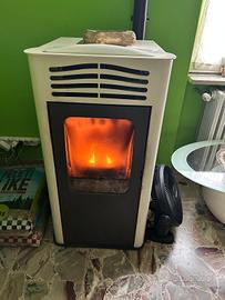 Stufa a pellet Ten plus italiana camini